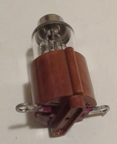 ВИР-14 вакуумное искровое реле фото 2 ВИР-14 вакуумное искровое реле фото 2